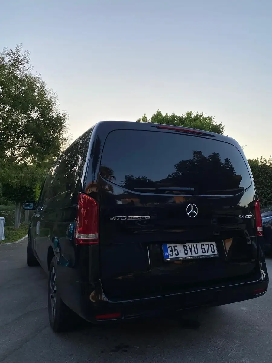 Mercedes-Vito arka görünüm bagaj erişimi