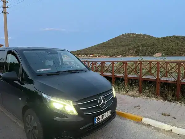 Akyarlar manzarası — İzmir Adnan Menderes Havalimanından Mercedes-Vito ile VIP transfer