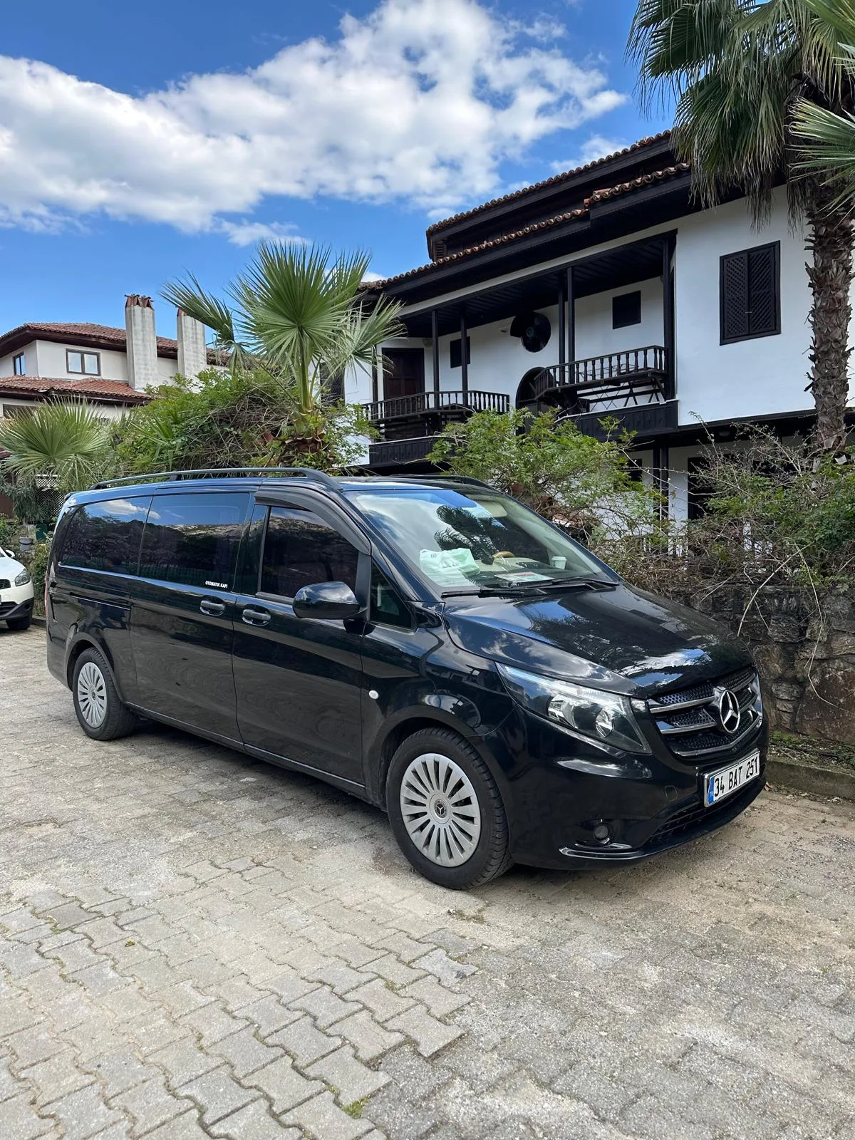 Küçükkuyu manzarası — İzmir Adnan Menderes Havalimanından Mercedes-Vito ile VIP transfer