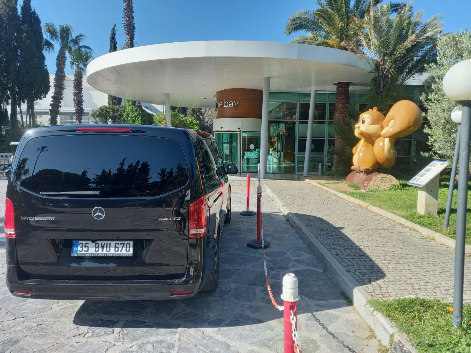 Milas manzarası — İzmir Adnan Menderes Havalimanından Mercedes-Vito ile VIP transfer
