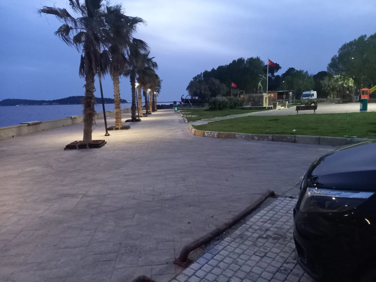 Narlıdere manzarası — İzmir Adnan Menderes Havalimanından Mercedes-Vito ile VIP transfer